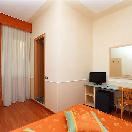 Corallo Hotel 3*