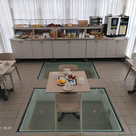 ホテル コラーロ 3*